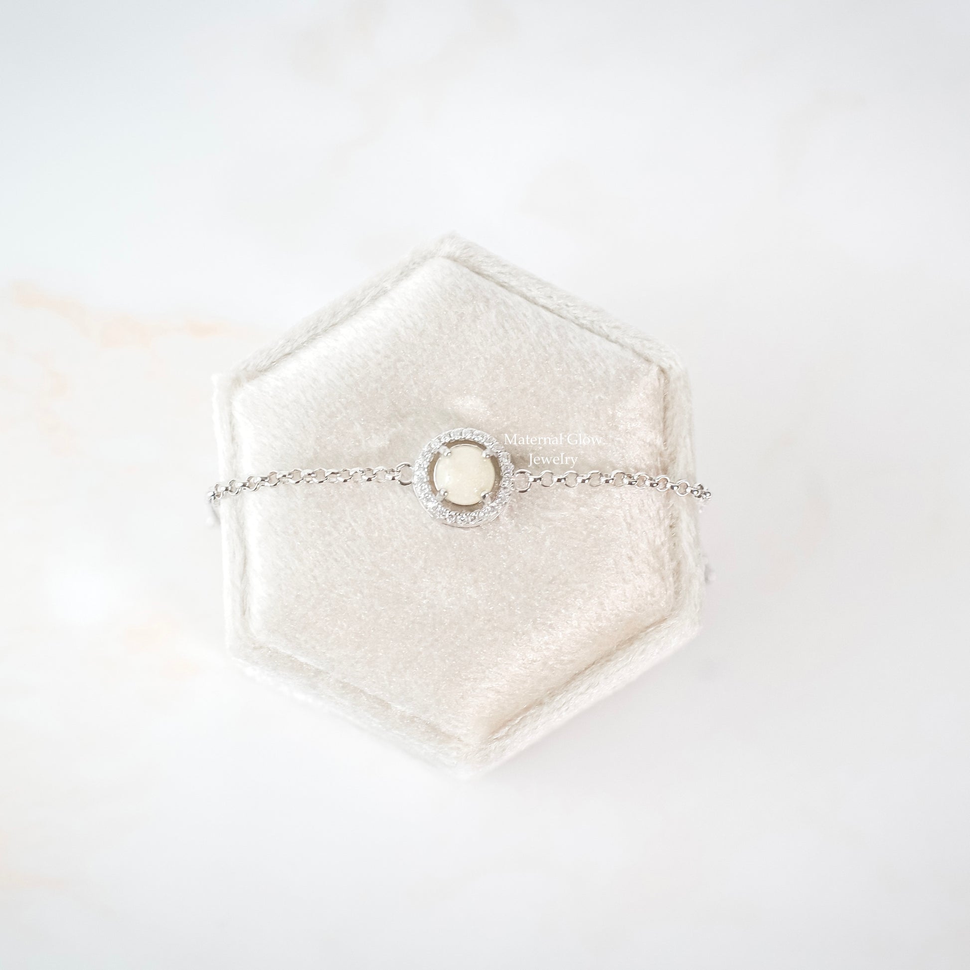Halo Bracelet - Maternal Glow Jewelry